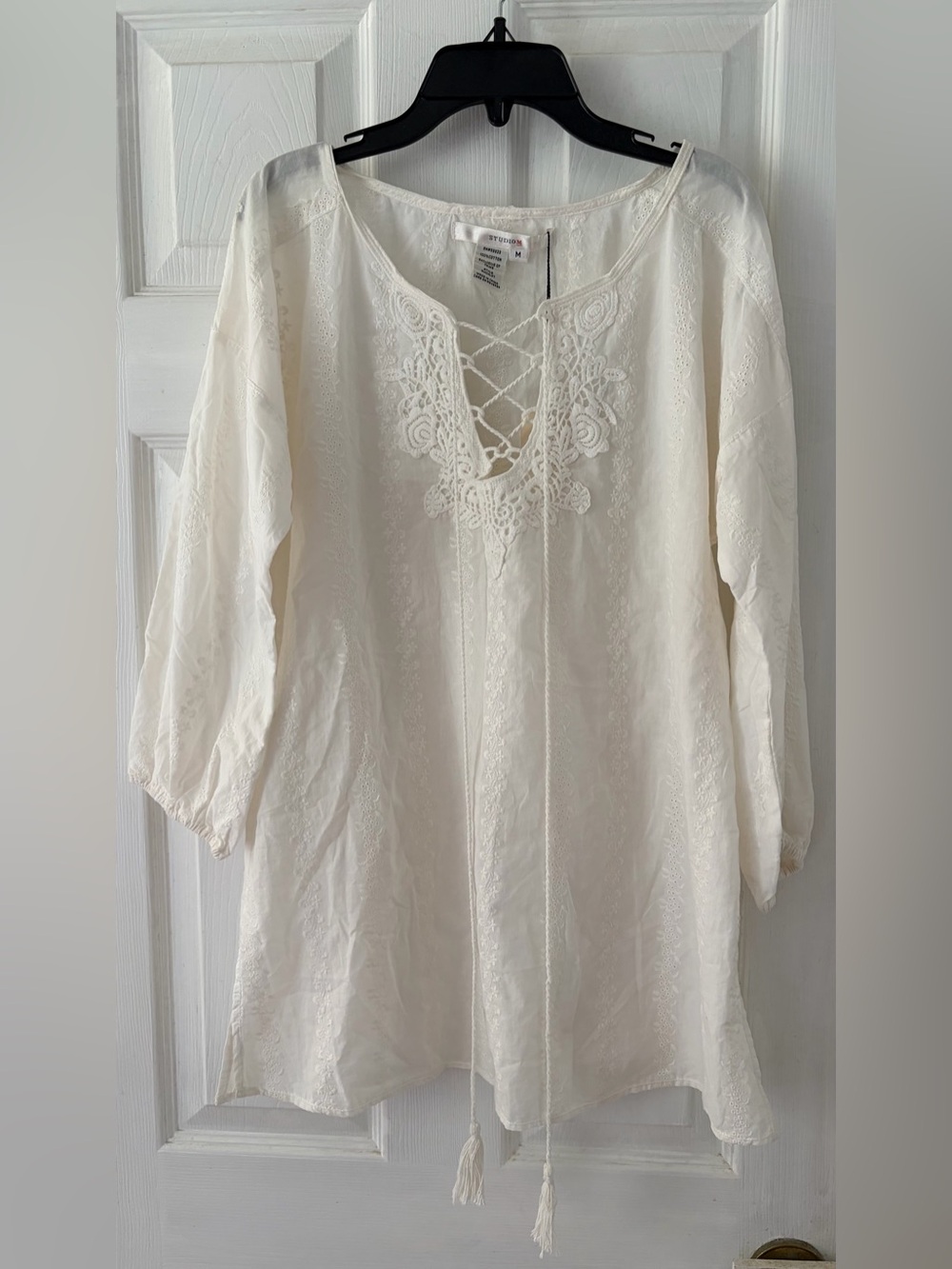 Studio M Ivory Lace-Up Peasant Tunic